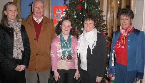 Ruth Griffin (centre) Olympic Medal Winner, who drew the winning tickets Ruth Griffin (centre) Olympic Medal Winner, who drew the winning tickets